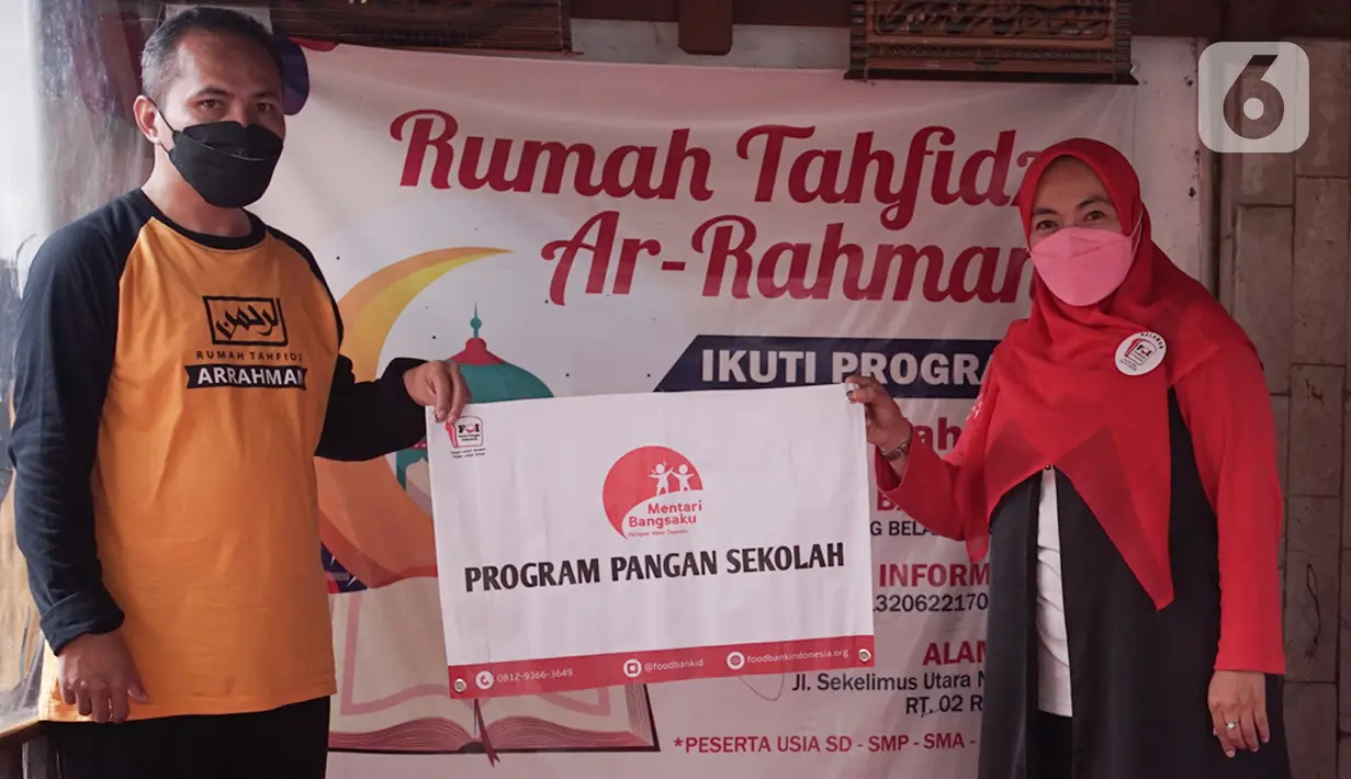 Survey FOI pada 2020 di 12 kota dan kabupaten mencatat 1 dari 3 anak berada dalam kondisi perut kosong atau dalam kondisi lapar tersembunyi (hidden hunger) selama jam sekolah, bahkan di daerah miskin padat penduduk di perkotaan. (Liputan6.com/HO/FFI)