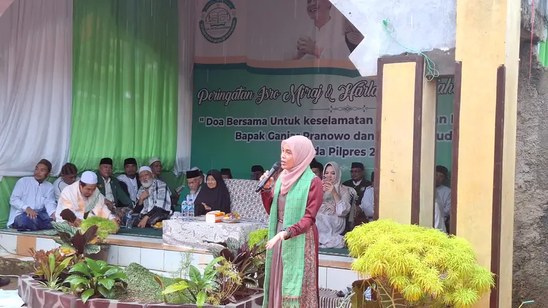 Istri Capres nomor urut 3 Ganjar Pranowo, Siti Atikoh Supriyanti