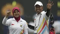 Pepanah Wanita Indonesia, Sri Ranti berhasil meraih Emas pertama untuk Indonesia di nomor Compuond Putri SEA Games 2017 (Bola.com/Vitalis Yogi Trisna).