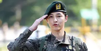 Sekarang ini Song Joong Ki benar-benar sedang berbahagia. Bukan hanya hari pernikahannya bersama Song Hye Kyo yang semakin dekat, namun lantaran hari ulang tahunnya juga. (Instagram/noknan_aonzon)