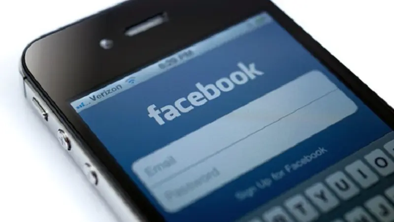 Facebook Jadi `Tersangka` Borosnya Baterai iPhone