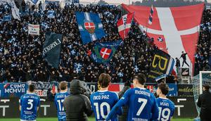 Skuad Como saat bertemu fans. (X/Como)