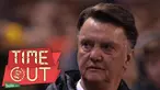 Manajer Manchester United, Louis van Gaal, tak ingin ambil pusing mengenai kritikan Rio Ferdinand dan Paul Scholes usai menelan kekalahan 0-2 dari Liverpool dalam laga leg pertama 16 besar Liga Europa.