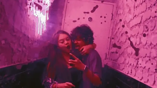 Beredar Video Berantem Hingga Adu Mulut, Ini 6 Potret Kemesraan Shafa Harris dan Bastian Steel