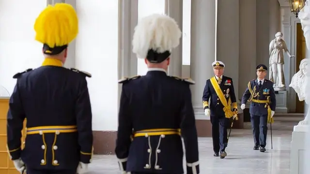Dubes RI untuk Kerajaan Swedia dan Republik Latvia, Kamapradipta Isnomo melakukan audiensi dengan Raja Swedia, Carl XVI Gustaf. (Dok: Kemlu RI)