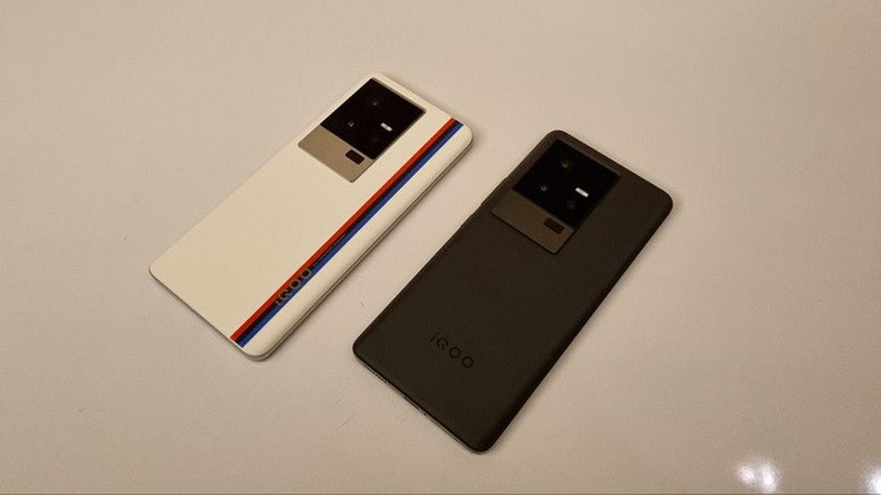 iQOO 11