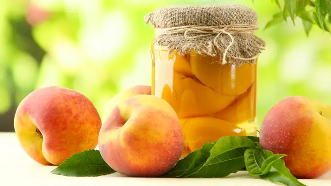 Cerita Tiga Sekawan Sebarkan Virus Cinta Lingkungan Lewat Makanan di Litterless Jogja