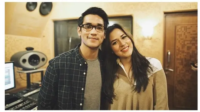 7 Potret Kebersamaan Afgan dan Raisa, Kembali Rilis Single Bersama