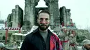 Film Haider diadaptasi dari novel Hamlet karya William Shakespeare. Haider mengisahkan tentang seorang pemuda yang ingin balas dendam atas kematian ayahnya. (Foto: indianexpress.com)