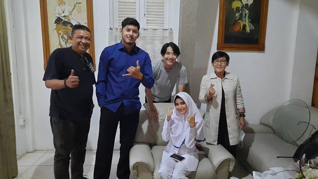 Main Film Bareng, Ini 6 Potret Billie Max Model Lawan Main Nadya Mustika