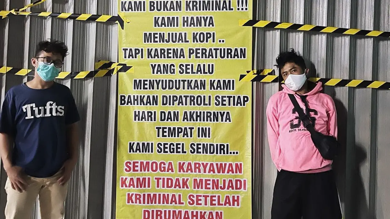 Pemilik Segel Kedai Kopi Sendiri Usai Kerap Dipatroli