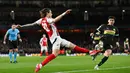 Di babak kedua, Arsenal tetap mendominasi pertandingan. (Glyn KIRK/AFP)