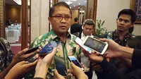 Menteri Komunikasi dan Informatika Rudiantara ditemui usai Diskusi Optimalisasi Spektrum Radio di Balai Kartini, Jakarta, Senin (20/2/2017). (Liputan6.com/Corry Anestia)