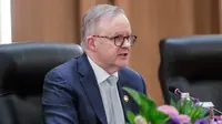 Perdana Menteri Australia Anthony Albanese berbicara dalam pertemuan bilateral dengan Presiden Indonesia Joko Widodo di sela-sela KTT Perhimpunan Bangsa-Bangsa Asia Tenggara (ASEAN) di Jakarta, Kamis, 7 September 2023. (Bagus Indahono/Pool Photo via AP)