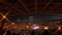 Kilas Balik Perayaan Natal Tiberias 2024 di GBK Semalam, Ribuan Jemaat Bergandengan Tangan dalam Sukacita