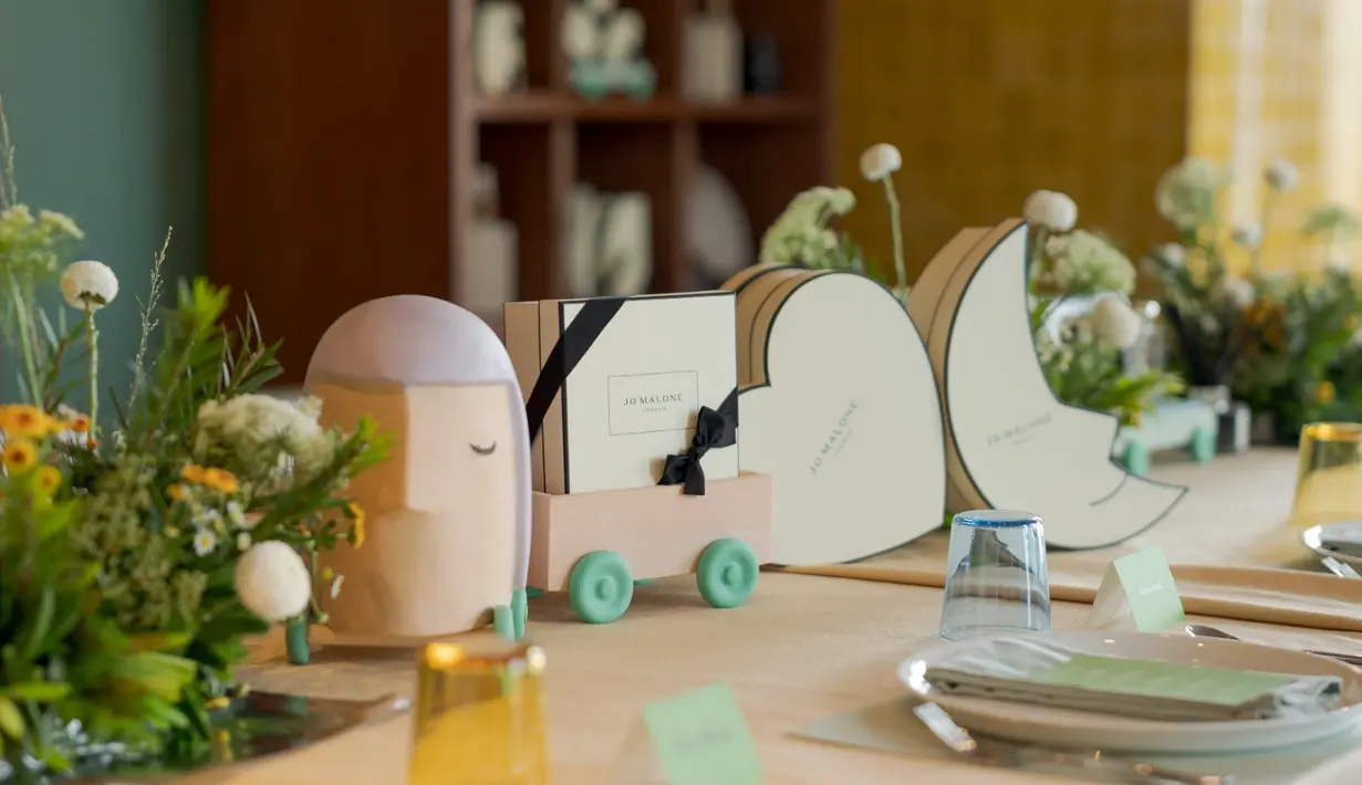 Jika kamu mencari hadiah spesial untuk Ramadan dan Lebaran, Jo Malone London menawarkan layanan personalisasi yang membuat setiap pemberian semakin berkesan. [Dok/Jo Malone London Indonesia].