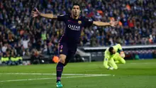 Barca ketiban berkah di awal babak kedua, ketika Luis Suarez membuka keunggulan memanfaatkan blunder fatal Espanyol dalam laga Liga Spanyol, di Stadion RCDE, Spanyol, Sabtu (29/4). (AP Photo/ Manu Fernandez)