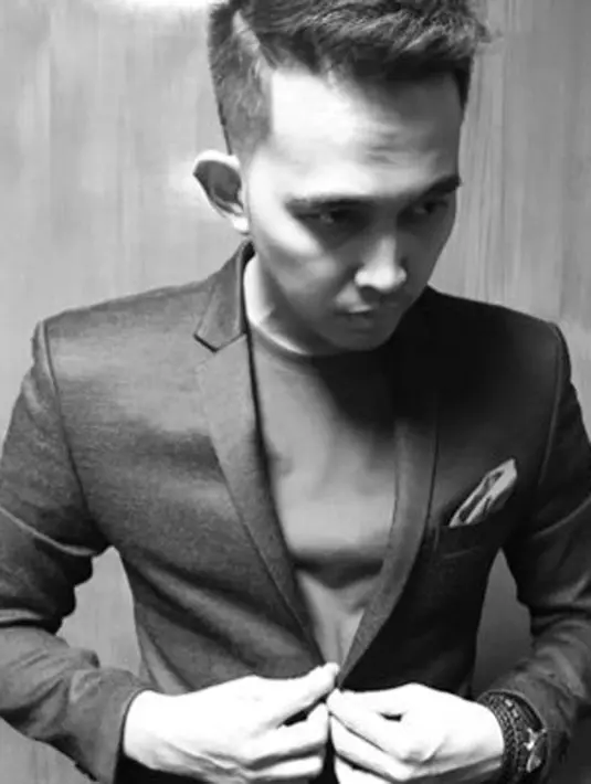 Musisi pemilik nama lengkap Indra Sinaga juga menuliskan rasa dukanya untuk mendiang Oon. “Turut berduka cita atas berpulang nya kang Oon Project pop, semoga tenang disisi-Nya, dan keluarga diberi ketabahan,” tulis Naga. (doc.Twitter)