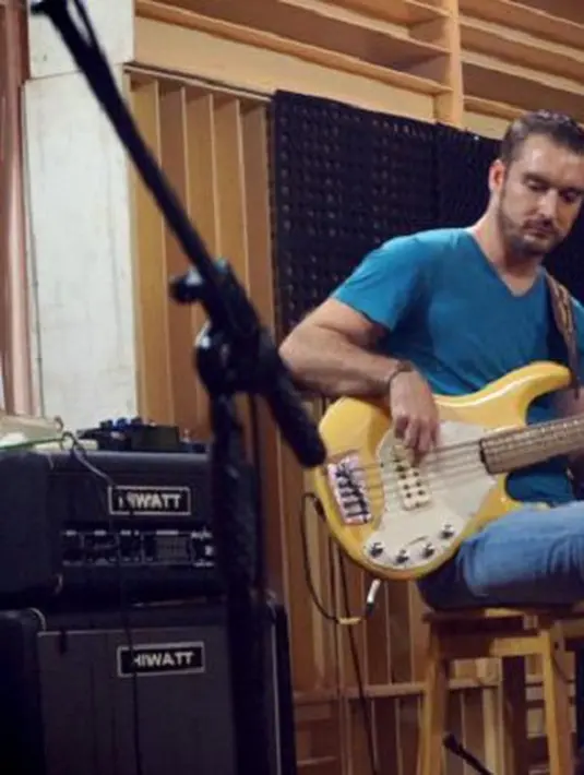 Seperti dilansir sejumlah media, Jono membenarkan jika dirinya telah kembali memeluk agama Kristen. Namun, ia menolak merinci alasannya. (Via Twitter/@nyep_nyep)