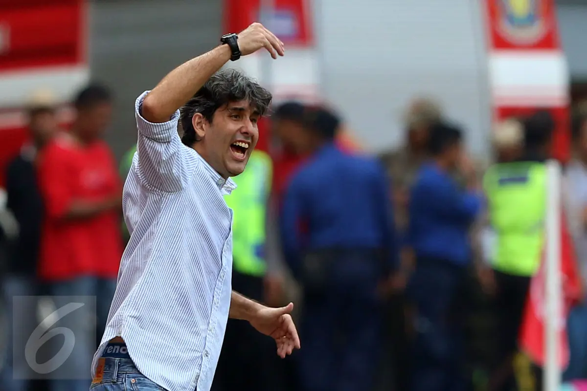 Pelatih Persija, Stefano Cugurra Teco