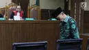 Mantan anggota Komisi XI DPR RI, Amin Santono bersiap menjalani sidang pembacaan tuntutan di Pengadilan Tipikor, Jakarta, Senin (21/1). Amin terdakwa penerimaan suap terkait pembahasan tambahan anggaran APBN P 2018. (Liputan6.com/Helmi Fithriansyah)