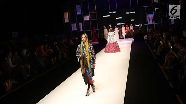 Parade Busana Muslim Meriahkan Pembukaan Muffest 2018