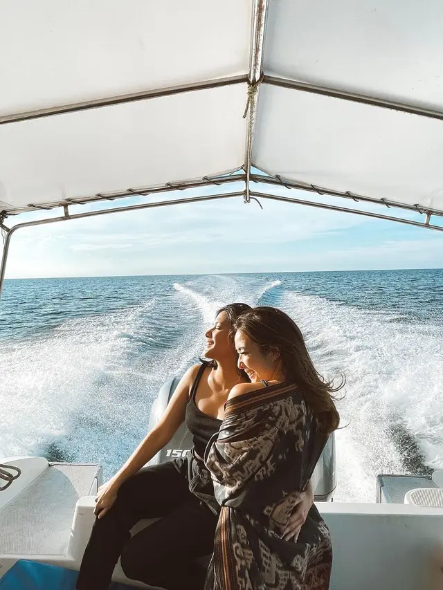 Naysilla Mirdad dan Gisel (Foto: Instagram/@naymirdad)