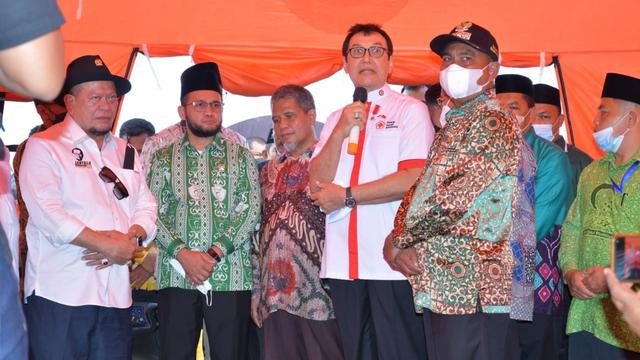 Ketua PMI Sumut, Rahmad Shah