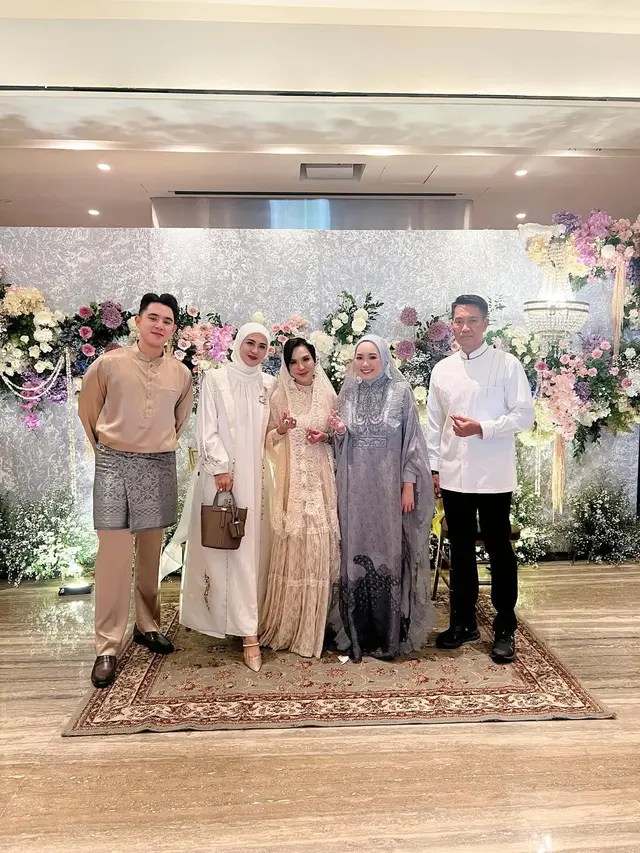 6 Potret Tamu Artis di Pernikahan Anak Nunu Datau, Juliana Moechtar hingga Natasha Wilona