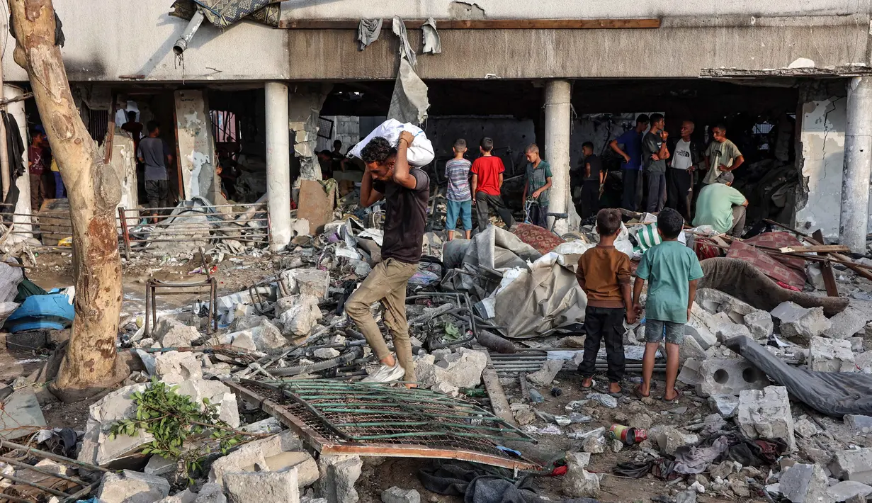 Blokade bantuan oleh Israel semakin memperparah krisis kemanusiaan di Gaza yang sudah berada di ambang kehancuran total. (Omar AL-QATTAA/AFP)