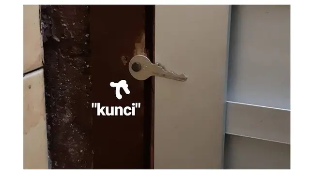 11 Potret Ganjalan Kunci Pintu Ini Dirasakan Sobat Miskin, Orang Kaya Mana Paham