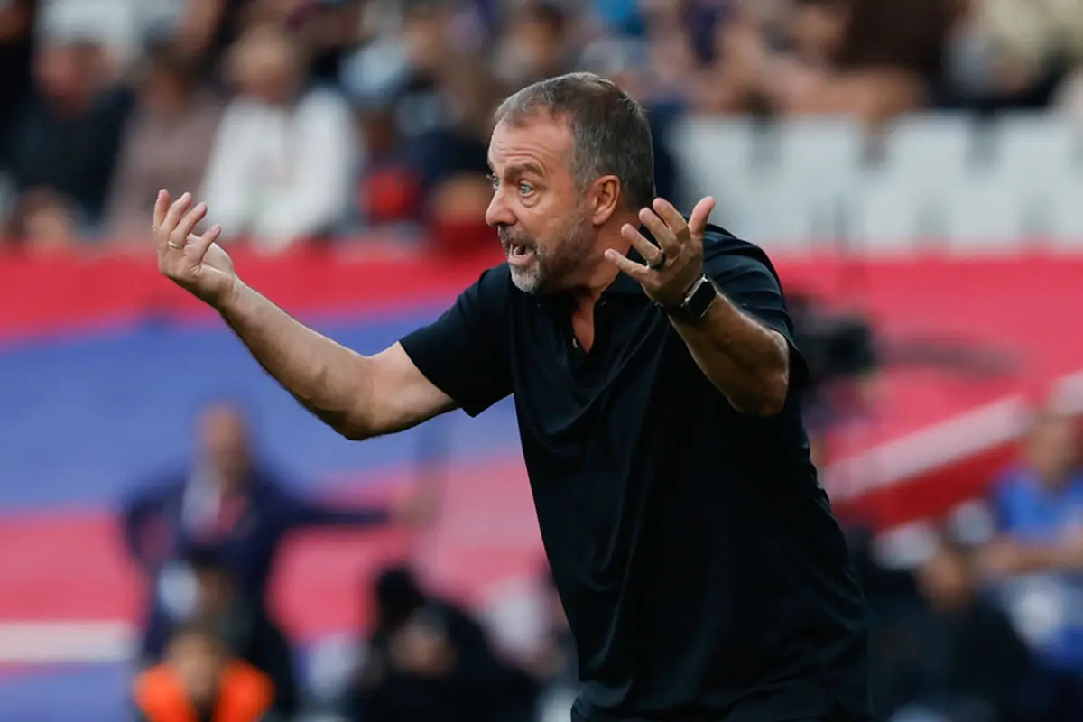 Foto: Hansi Flick Diusir Wasit, Ronald Araujo jadi Pahlawan Kemenangan Barcelona atas Girona di Liga Spanyol