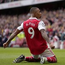 Selebrasi Gabriel Jesus usai mencetak gol untuk Arsenal (c) AP Photo