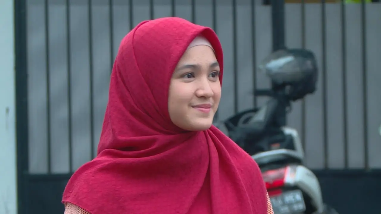 Jangan Panggil Gue Pak Haji