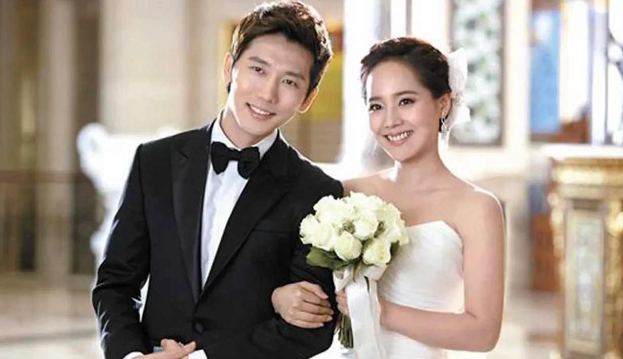 Eugene dan Ki Tae Young pertama kali bertemu dalam drama Creating Destiny pada 2009. Lantaran sering bertemu, mereka pun jatuh cinta dan menikah pada Juli 2011. (Foto: soompi.com)