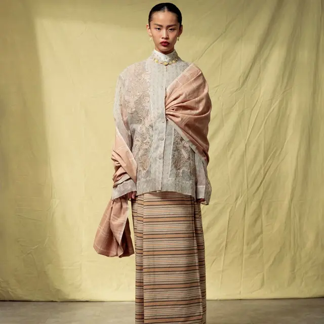 Sapto Djojokartiko Hidupkan Kembali Wastra Indonesia dalam Siluet Modern (photo by Sapto Djojokartiko)