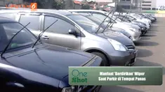 Biasakan untuk selalu menegakkan batang wiper agar tidak menempel langsung pada kaca. Kenapa? Ini manfaatnya..
