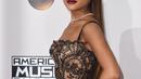 Ariana Grande juga dikenal dengan gaya rambut kuncir kuda. Membuatnya terlihat ikonik dan berbeda dari artis lain ((kapanlagi/AFP)