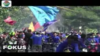 Aksi petani ini sempat dihadang oleh aparat keamanan yang sudah berjaga-jaga di sekitar lokasi tempat massa akan berkumpul.
