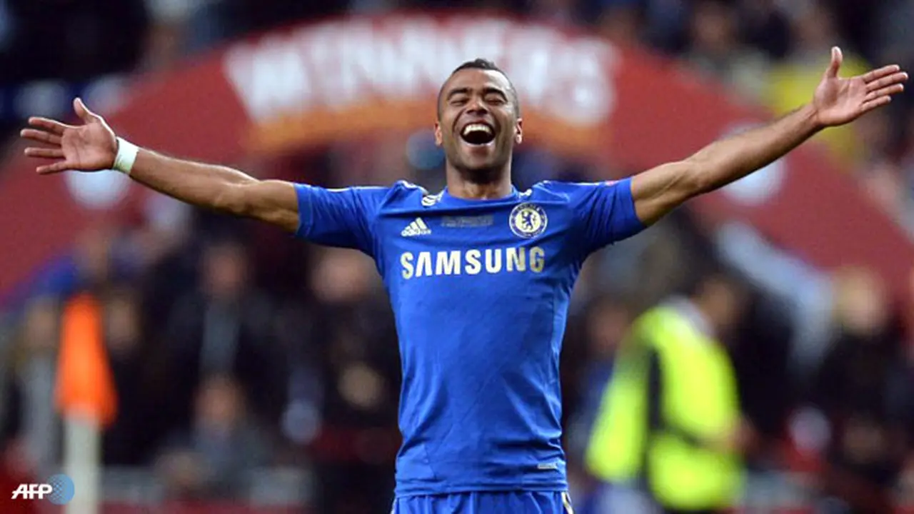 ashley-cole-130529c.jpg