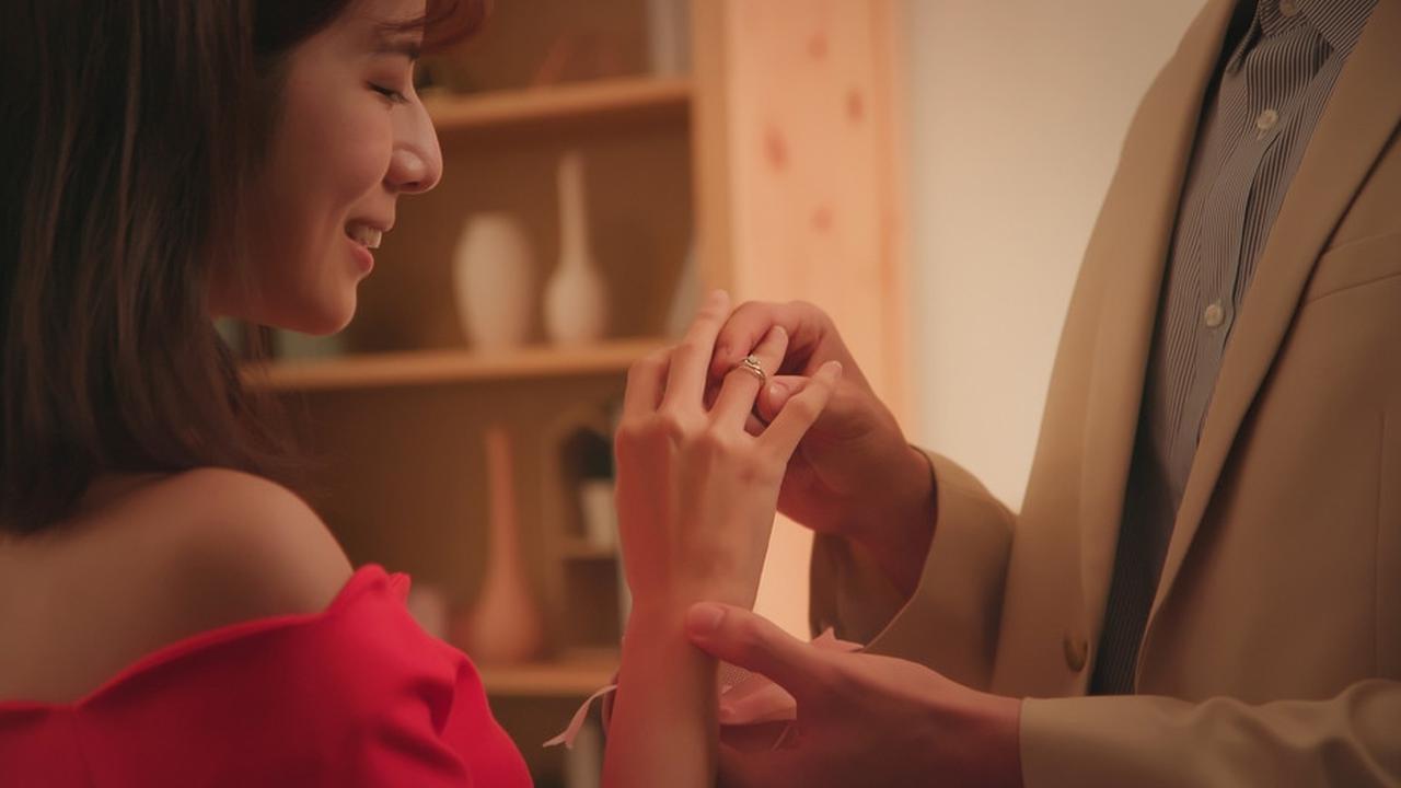 Rayakan Anniversary di Bulan Desember, 5 Perhiasan Berlian Cantik Ini Bisa Jadi Kado