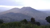 Pemandangan Gunung Singgalang dari Cadas Merapi (foto : akbarmuhibar)