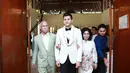 Khidmat dan sakralnya suasana akad nikah Risty Tagor dan Stuart Collin (M. Akrom Sukarya/Bintang.com)