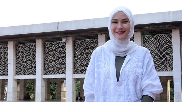 Zaskia Adya Mecca