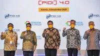 Menteri Koordinator Bidang Perekonomian, Airlangga Hartarto bersama Menteri Perindustrian Agus Gumiwang Kartasasmita meresmikan Pusat Industri Digital Indonesia (PIDI) 4.0