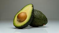 How to Tell if an Avocado is Ripe and Tasty Ways to Eat It