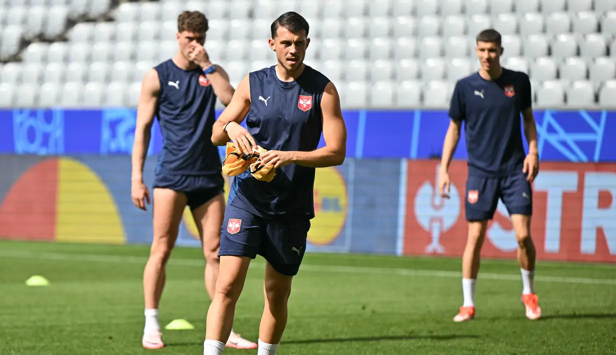 Sedangkan kekalahan bakal mengirim The Eagles pulang lebih cepat dari Euro 2024. (MIGUEL MEDINA / AFP)