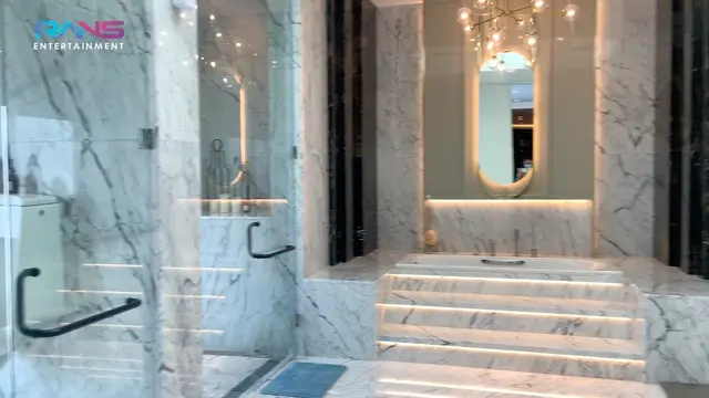Potret Kamar Shandy Purnamasari Juragan 99, Ada Walk-In Closet Super Mewah. (Sumber: YouTube/Rans Entertaiment)