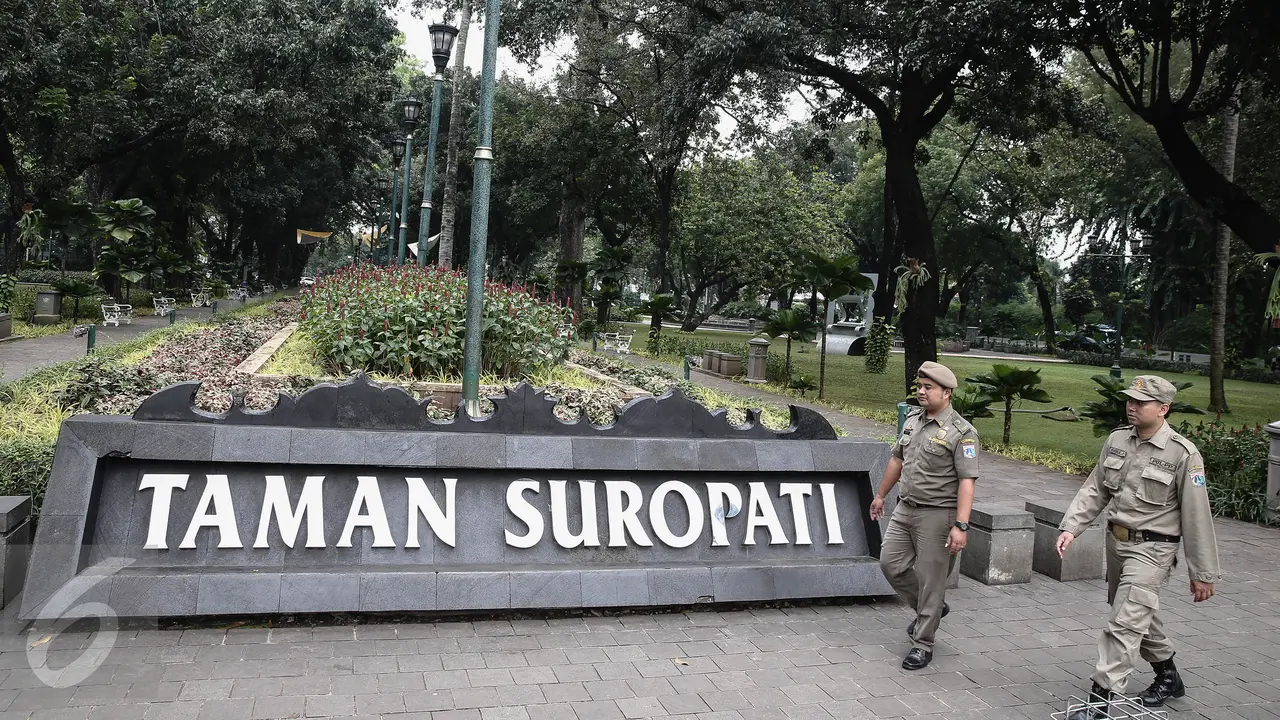 20160614-Melongok Taman Suropati Tanpa PKL dan Parkir Liar-Jakarta