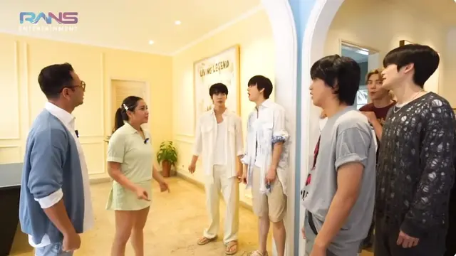 10 Momen NCT 127 Main ke Rumah Raffi Ahmad dan Nagita Slavina, Bak Pulang Kampung